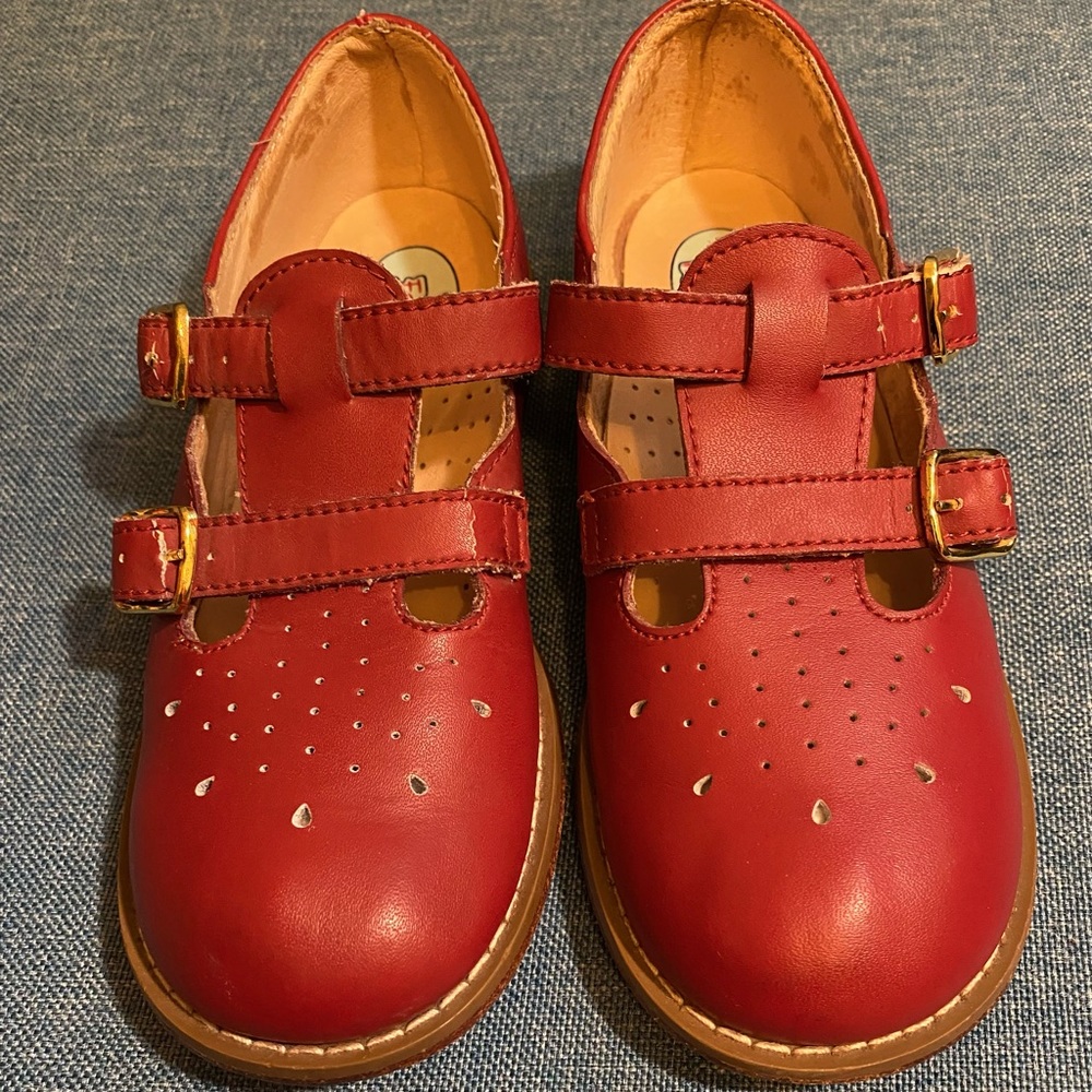 Foot Mates Danielle Red Buckle Shoes size 9.5M